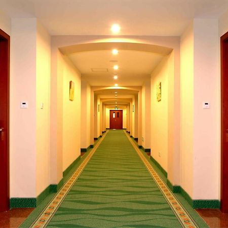 Greentree Inn Hebei Qinhuangdao Peace Avenue Express Hotel Exteriör bild