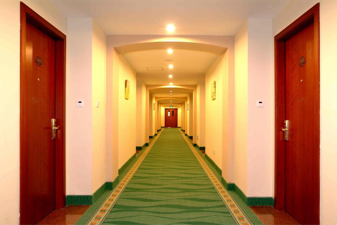 Greentree Inn Hebei Qinhuangdao Peace Avenue Express Hotel Exteriör bild